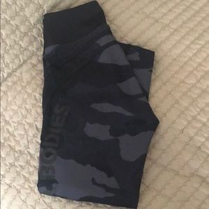 Better Bodies camo workout pants